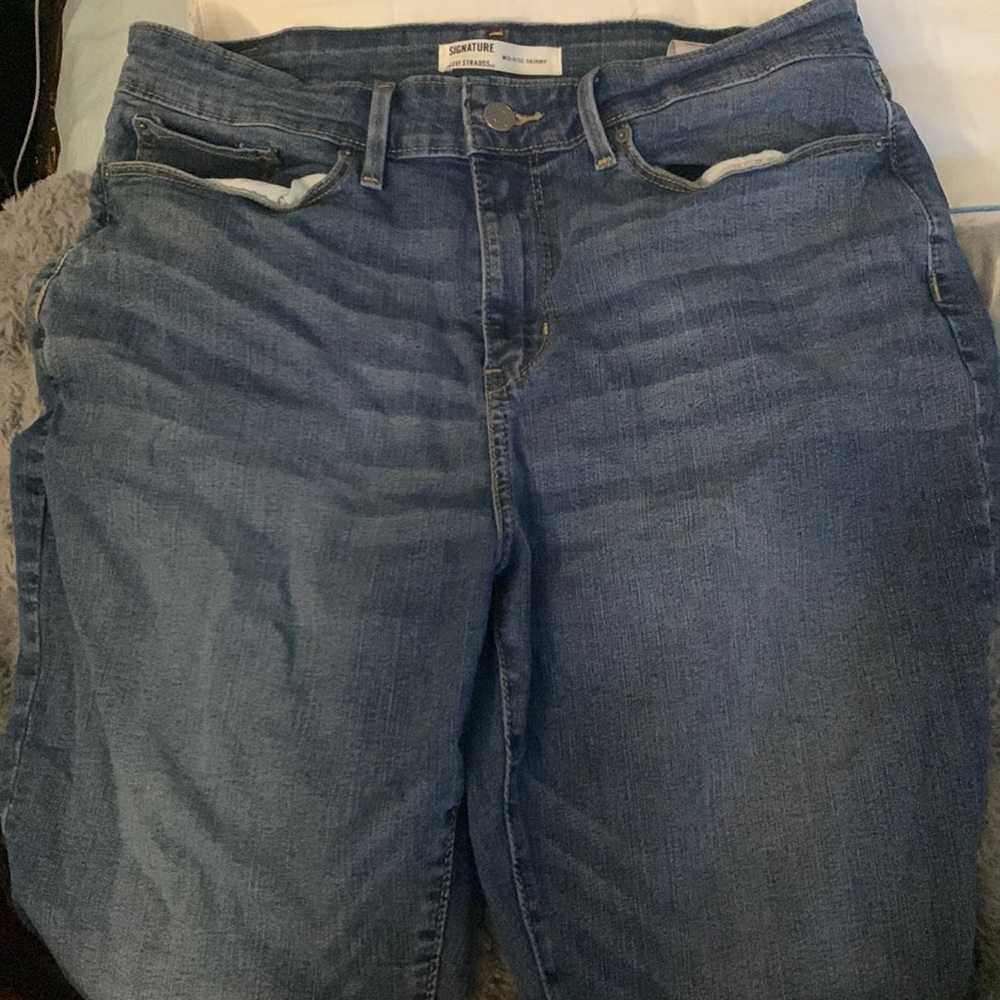 levi strauss mid-rise skinny